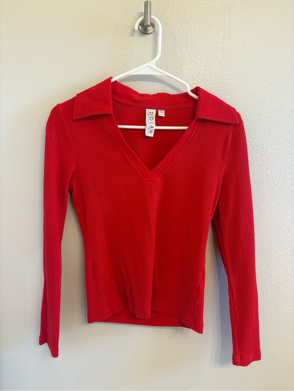 dolan Red Ribbed Collared V-Neck Long Sleeve Top